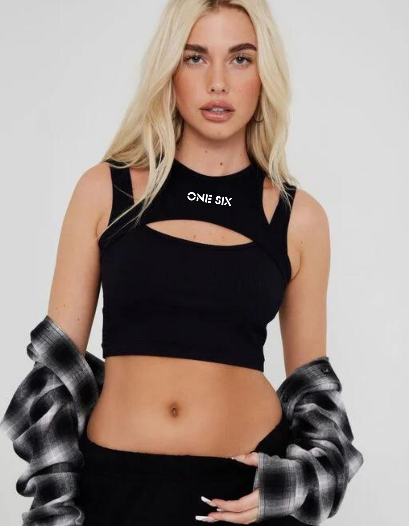 POP OUT CROPPED TOP
